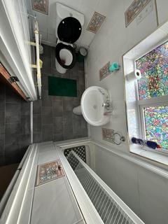 Studio to rent, Fiennes Close, Dagenham RM8