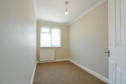 2 bedroom maisonette to rent, Dorset Road, Bognor Regis