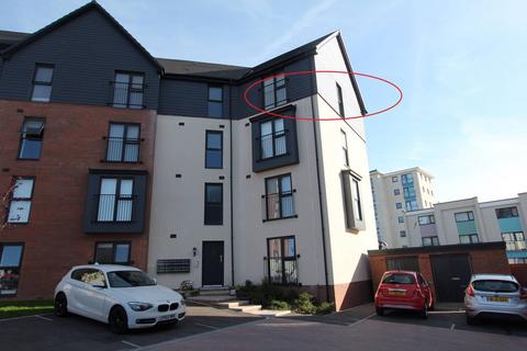 2 bedroom flat for sale, Cei Tir Y Castell, Barry, CF63 4DG