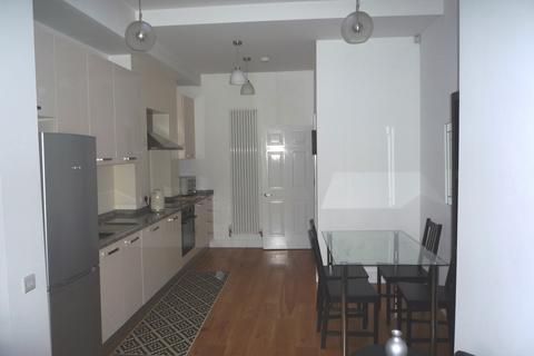 3 bedroom flat to rent, Whitehall Park, London N19