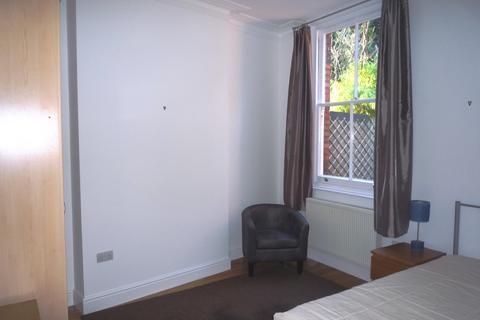 3 bedroom flat to rent, Whitehall Park, London N19