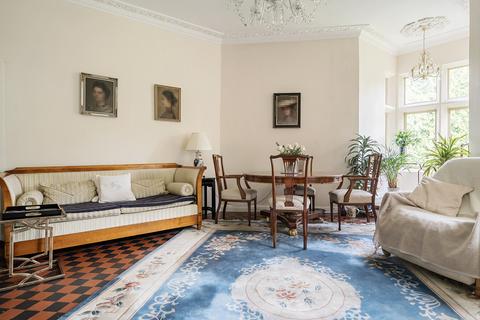 Flat 3, Battlefields House Battlefields, Lansdown, Bath, BA1 9DD