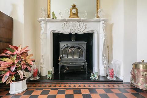 Flat 3, Battlefields House Battlefields, Lansdown, Bath, BA1 9DD