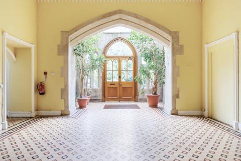 Flat 3, Battlefields House Battlefields, Lansdown, Bath, BA1 9DD