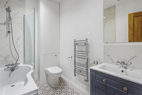 21 Belmont Road, Sutton, SM2 6DW