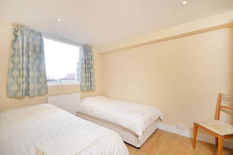 2 bedroom flat to rent, Eastgate Gardens, Guildford, GU1