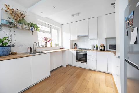 1 bedroom flat for sale, Weymouth Terrace, Hackney, London, E2