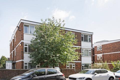 Flat 168, Fellows Court Weymouth Terrace, London, E2 8LQ