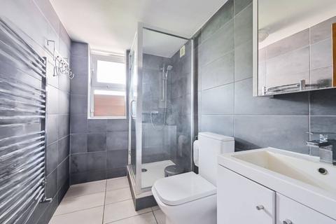 2 bedroom flat to rent, Shannon Place, St John's Wood, London, NW8