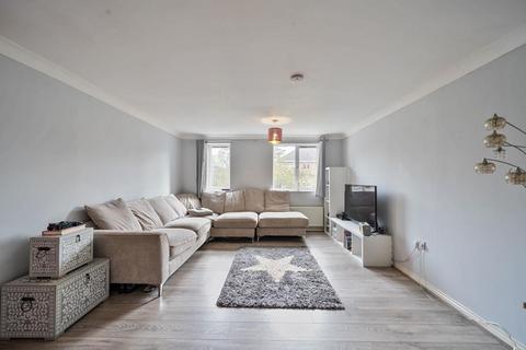 2 bedroom flat for sale, Thatcham,  Berkshire,  RG19