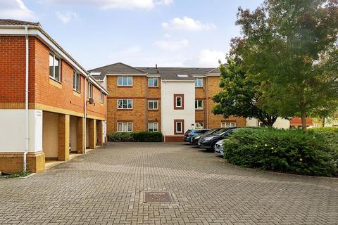 2 bedroom flat for sale, Thatcham,  Berkshire,  RG19