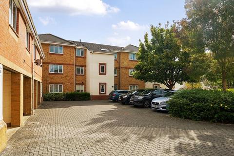 2 bedroom flat for sale, Thatcham,  Berkshire,  RG19