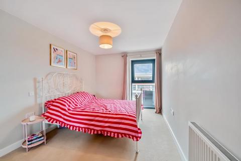 2 bedroom flat for sale, Newbury,  Berkshire,  RG14