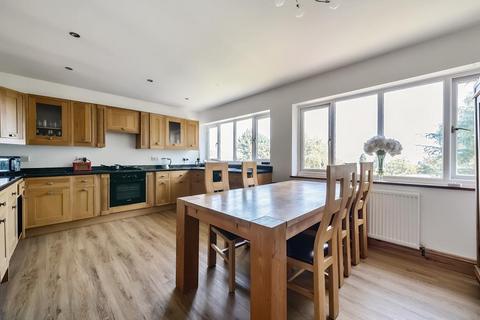 4 bedroom detached house for sale, Great Malvern,  Worcestershire,  WR14