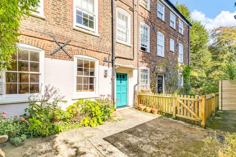 2 bedroom end of terrace house for sale, Hampstead Square, Hampstead Village