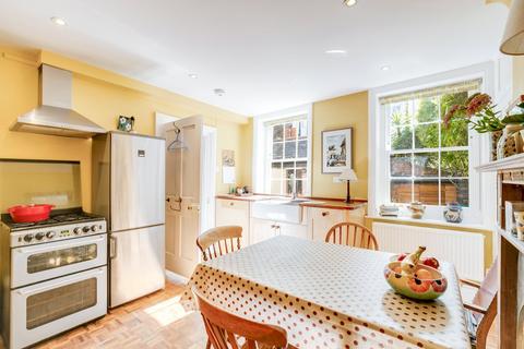 undefined, Hampstead Square, Hampstead Village