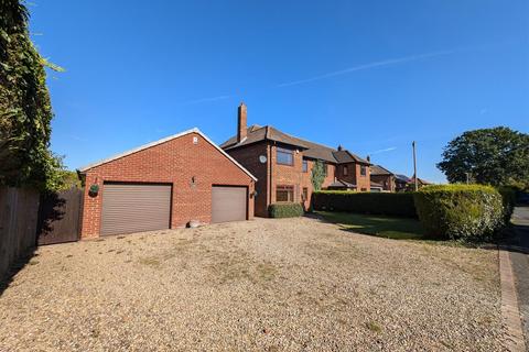 3 bedroom semi-detached house for sale, Oak Tree Close, Middleton St. George