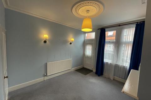 2 bedroom terraced house for sale, Howard Road, Leicester