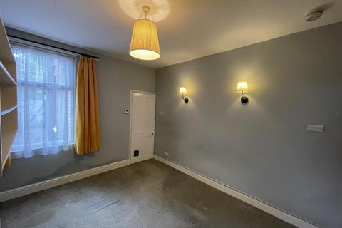 31 Howard Road, Leicester, LE2 1XG