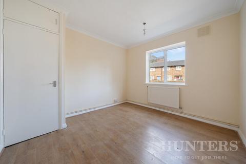 3 bedroom apartment to rent, Westbeech Road, London