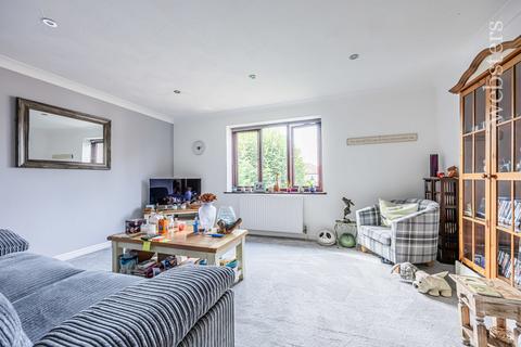 2 bedroom apartment for sale, Globe Lane, Norwich NR13