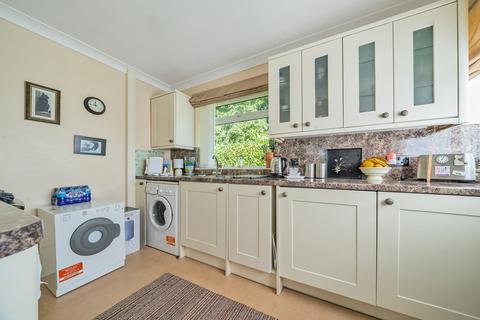 1 bedroom ground floor flat for sale, Storrington - Ground Floor Flat