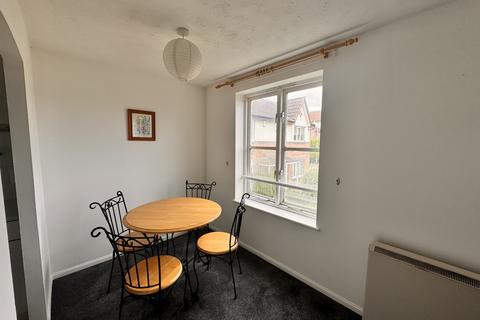 2 bedroom apartment for sale, Grange Road, LS10