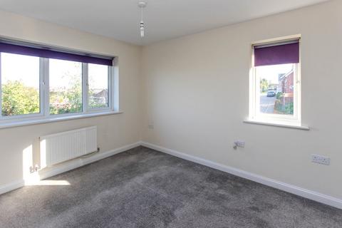 2 bedroom terraced house to rent, Neptune Road, Wellingborough NN8