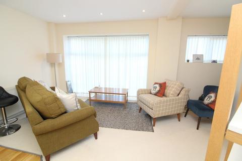 2 bedroom flat to rent, Clifton Road, Darlington