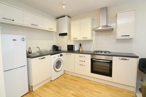 2 bedroom flat to rent, Clifton Road, Darlington