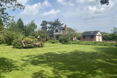 4 bedroom detached house for sale, Brown's Lane, Yoxall