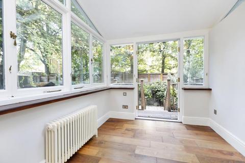 3 bedroom apartment to rent, Holland Road, Kensington, W14