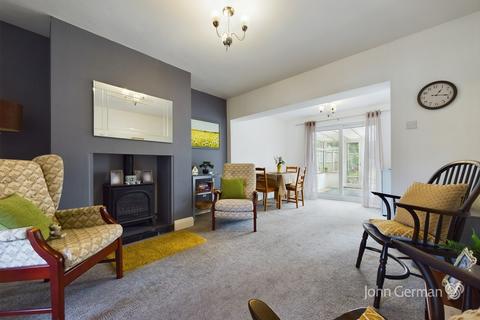 17 Byrds Lane, Uttoxeter, ST14 7NE