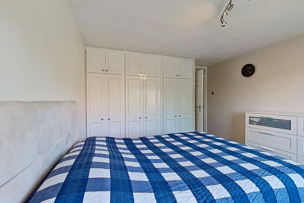 1 Monkspath, INSIDE-11