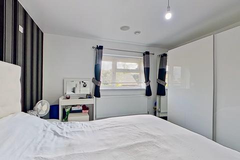 6 Poplar Rise, Sutton Coldfield, B74 4HT