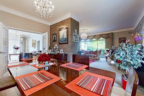 3 Halloughton Road, Four Oaks, Sutton Coldfield, B74 2QG