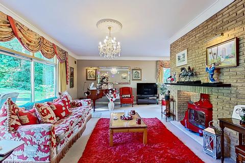 3 Halloughton Road, Four Oaks, Sutton Coldfield, B74 2QG