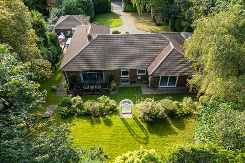 3 Halloughton Road, Four Oaks, Sutton Coldfield, B74 2QG