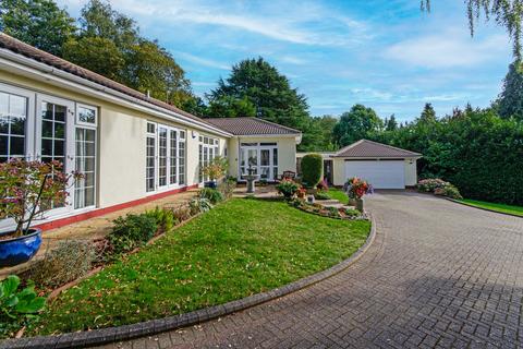 3 Halloughton Road, Four Oaks, Sutton Coldfield, B74 2QG