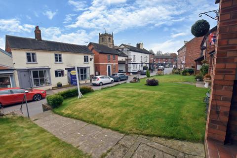 3 bedroom end of terrace house for sale, Cheshire Street, Audlem