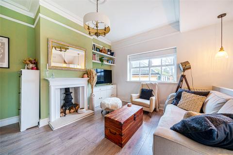 3 bedroom flat for sale, Benedicts, Devonshire Road, Weybridge, Surrey, KT13