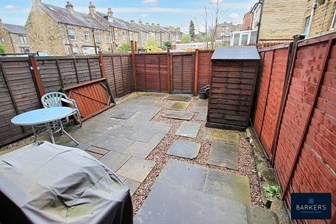 2 bedroom terraced house for sale, Carlinghow Lane, BATLEY