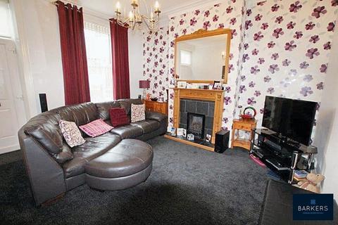 2 bedroom terraced house for sale, Carlinghow Lane, BATLEY