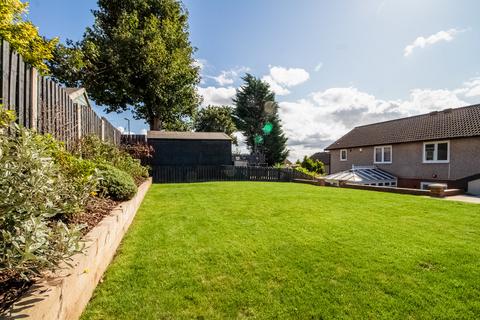 3 bedroom semi-detached house for sale, Oak Close, Hoyland, Barnsley