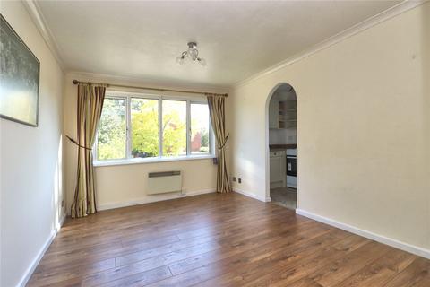 2 bedroom flat for sale, Hallington Close, Surrey GU21