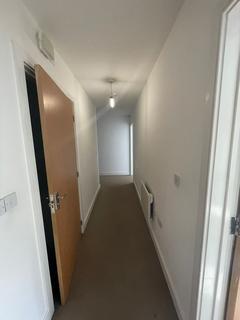 2 bedroom apartment to rent, Stoneyholme Avenue, Manchester