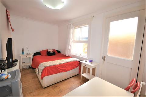 2 bedroom flat to rent, Bravington Road, London W9