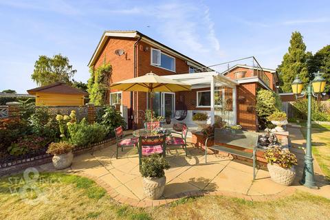 4 bedroom detached house for sale, Old Hall Gardens, Brooke, Norwich