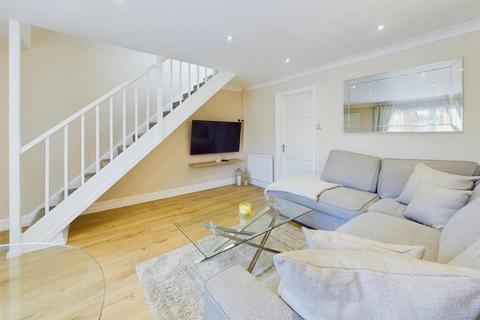 5 Bramble Lawn, Abbeydale, Gloucester, GL4 5YF
