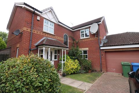 4 bedroom detached house to rent, Maple Grove, Hessle